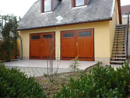 Apartment Villa Attila Heviz Exterior foto